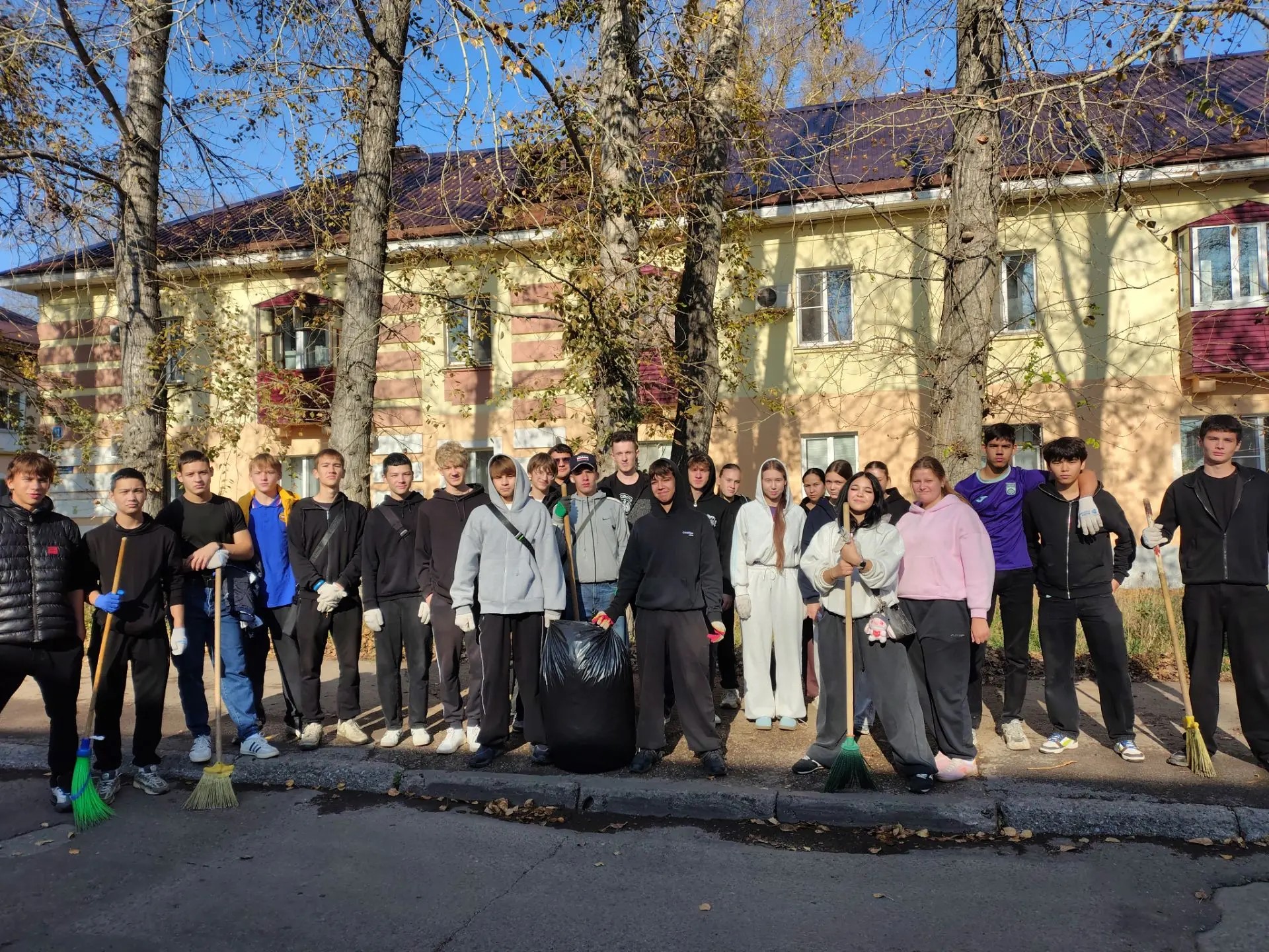 Вместе мы делаем наш город лучше и чище!